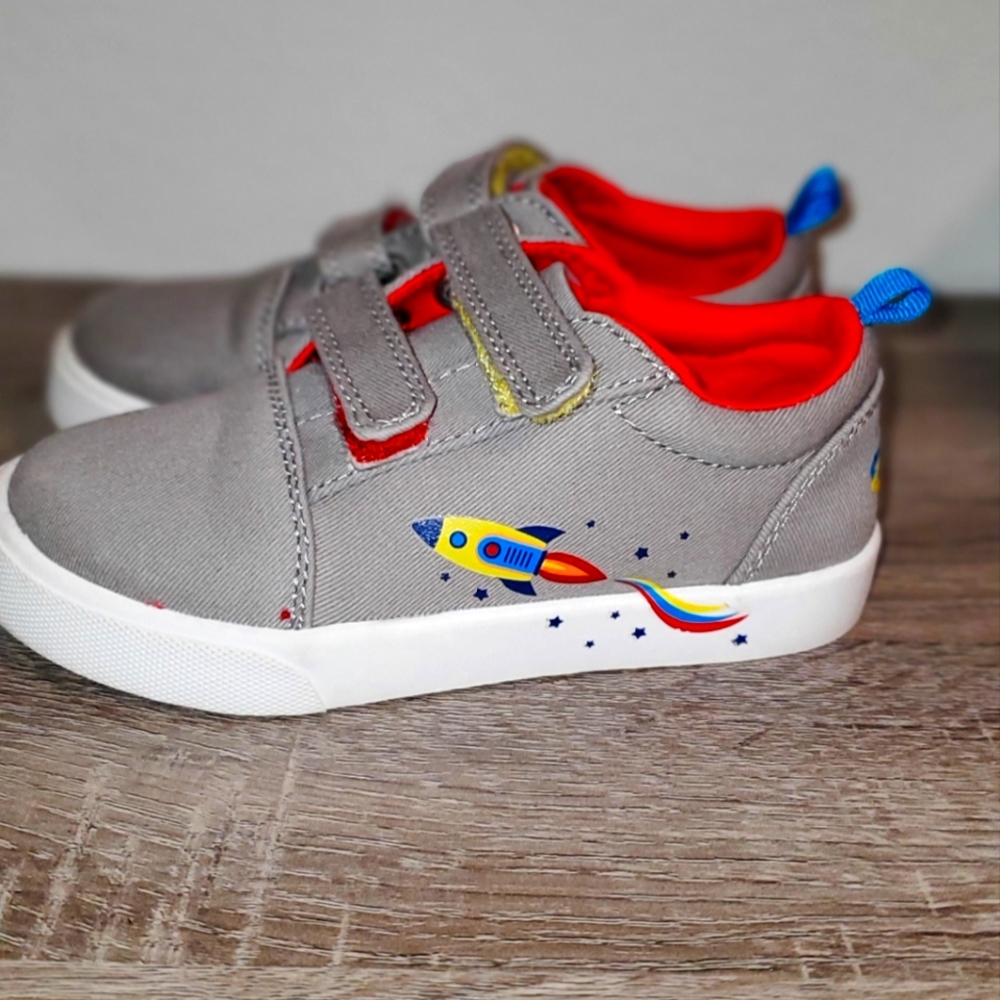 Kids Shoes size 9